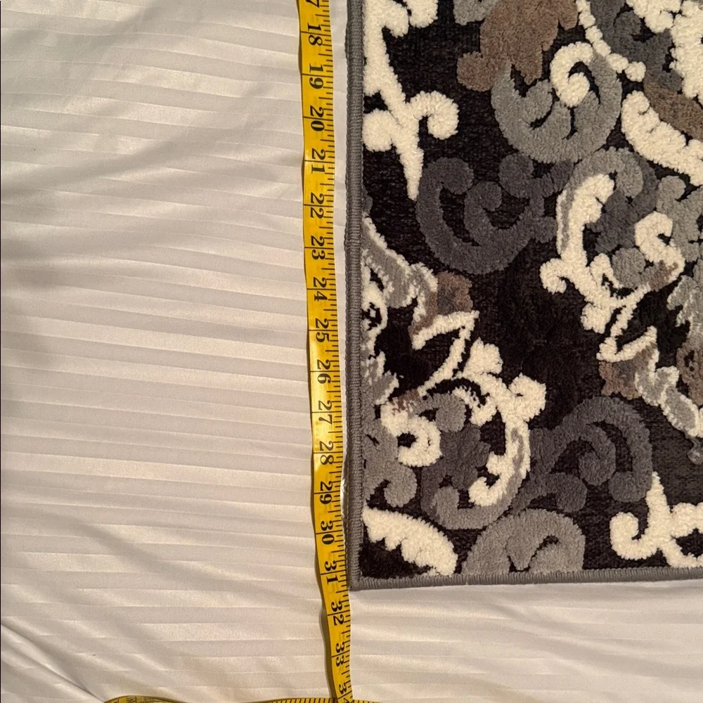 Elegant Brown and Gray Patterned rug - Picture 2 of 4